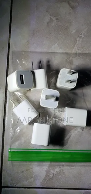 Original Apple 5w Usb Chargers – White, Like New, Bulk Deal