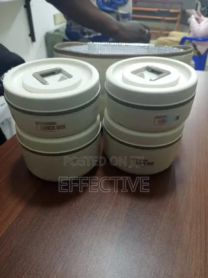 Insulated Lunch Container Set.