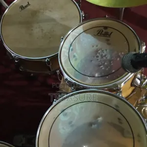 Beginner Drum Lessons . Solid Foundations.