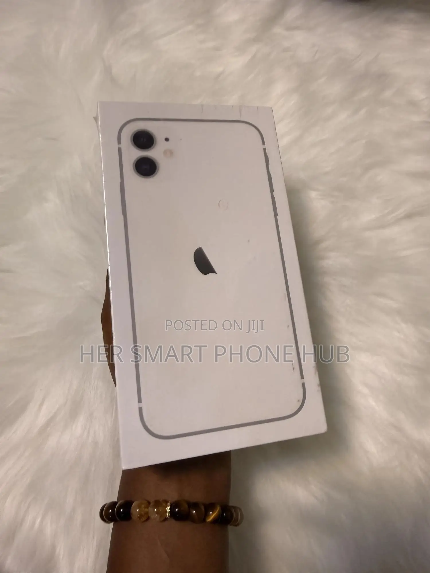New Apple iPhone 11 64 GB White