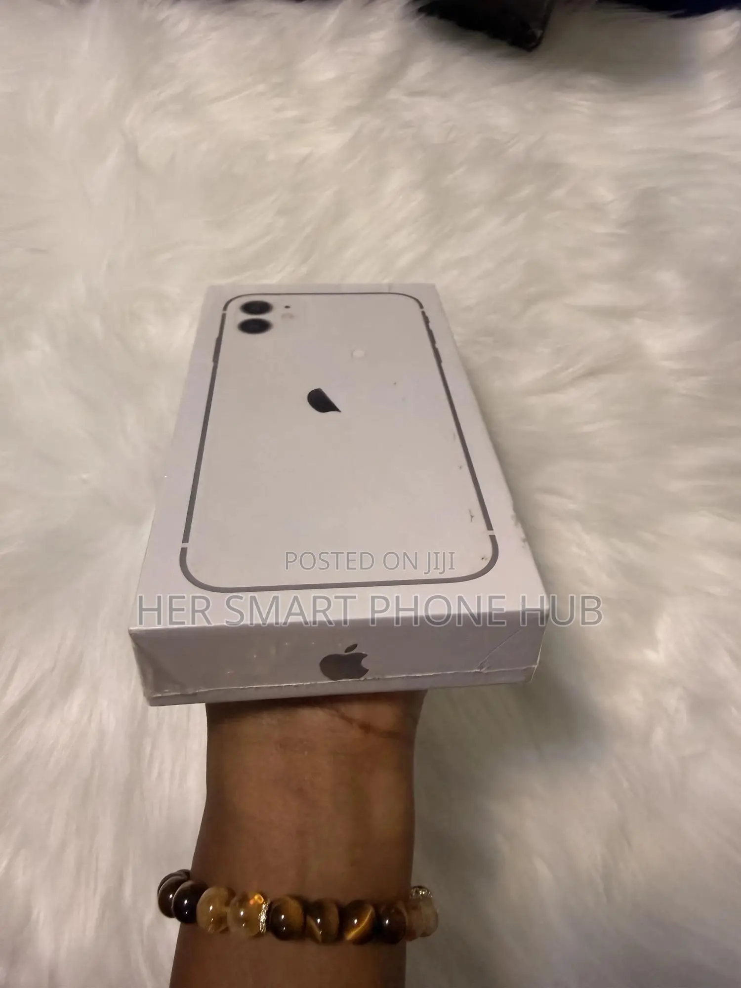 New Apple iPhone 11 64 GB White