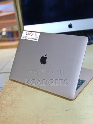 Laptop Apple MacBook 2020 8GB Apple M1 SSD 256GB