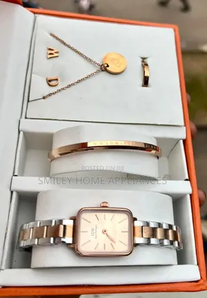 Daniel Wellington Women's Valentine Gift Box Time Piece at Discount