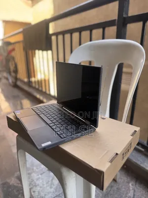 Laptop Lenovo Yoga 11e 4GB Intel Celeron SSD 128GB