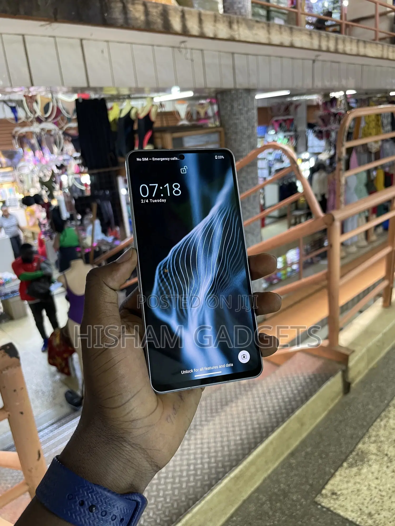 Sharp Aquos R7 128 GB Silver