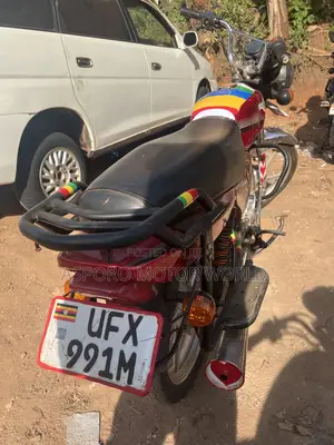 Bajaj Boxer 125 2023 Red