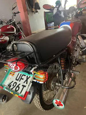 Bajaj Boxer 100 2023 Red