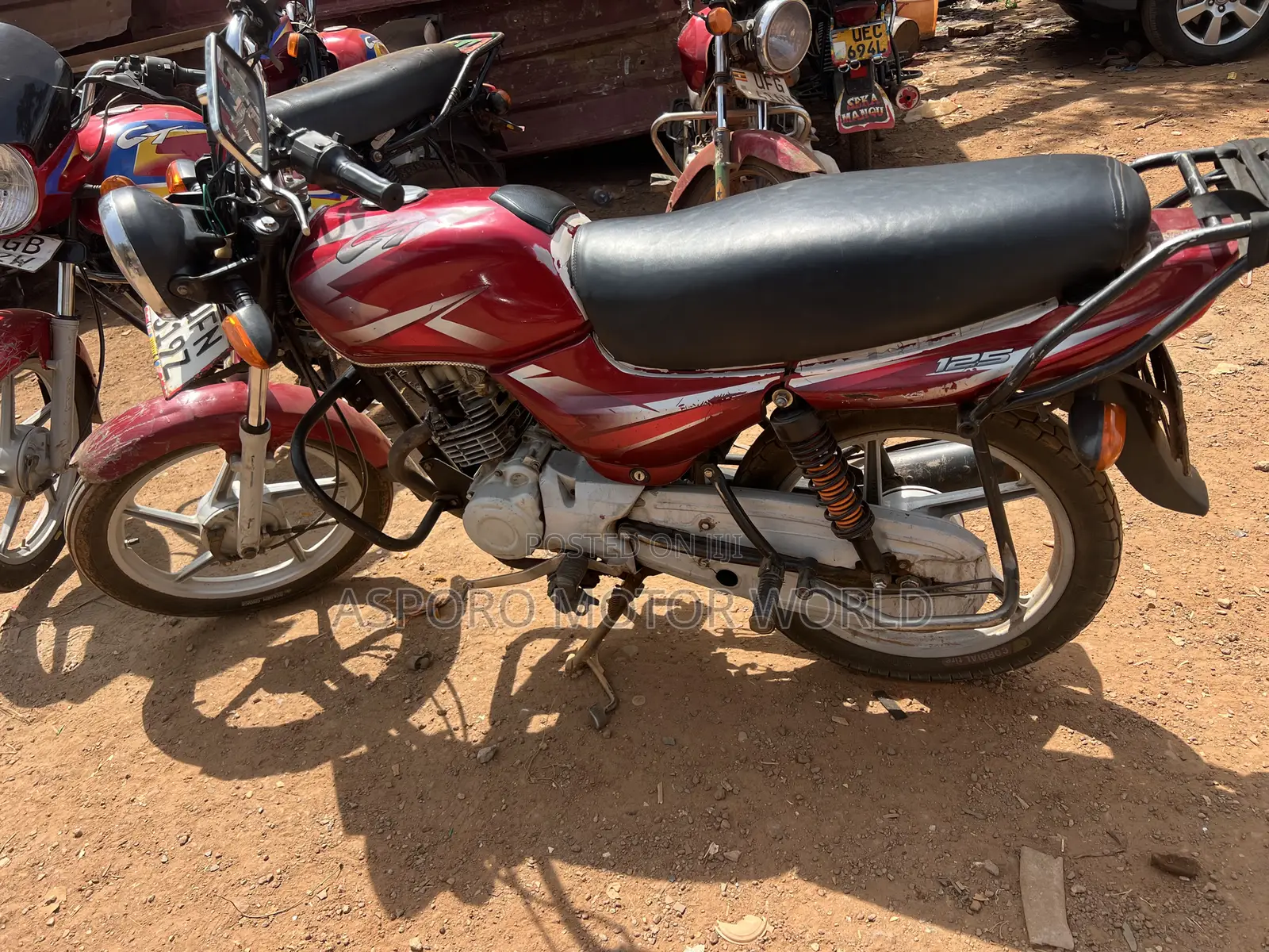 Bajaj CT 125X 2022 Red