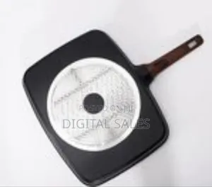 Multi-Sectional Non-Stick Breakfast Pan With Wood-Grain