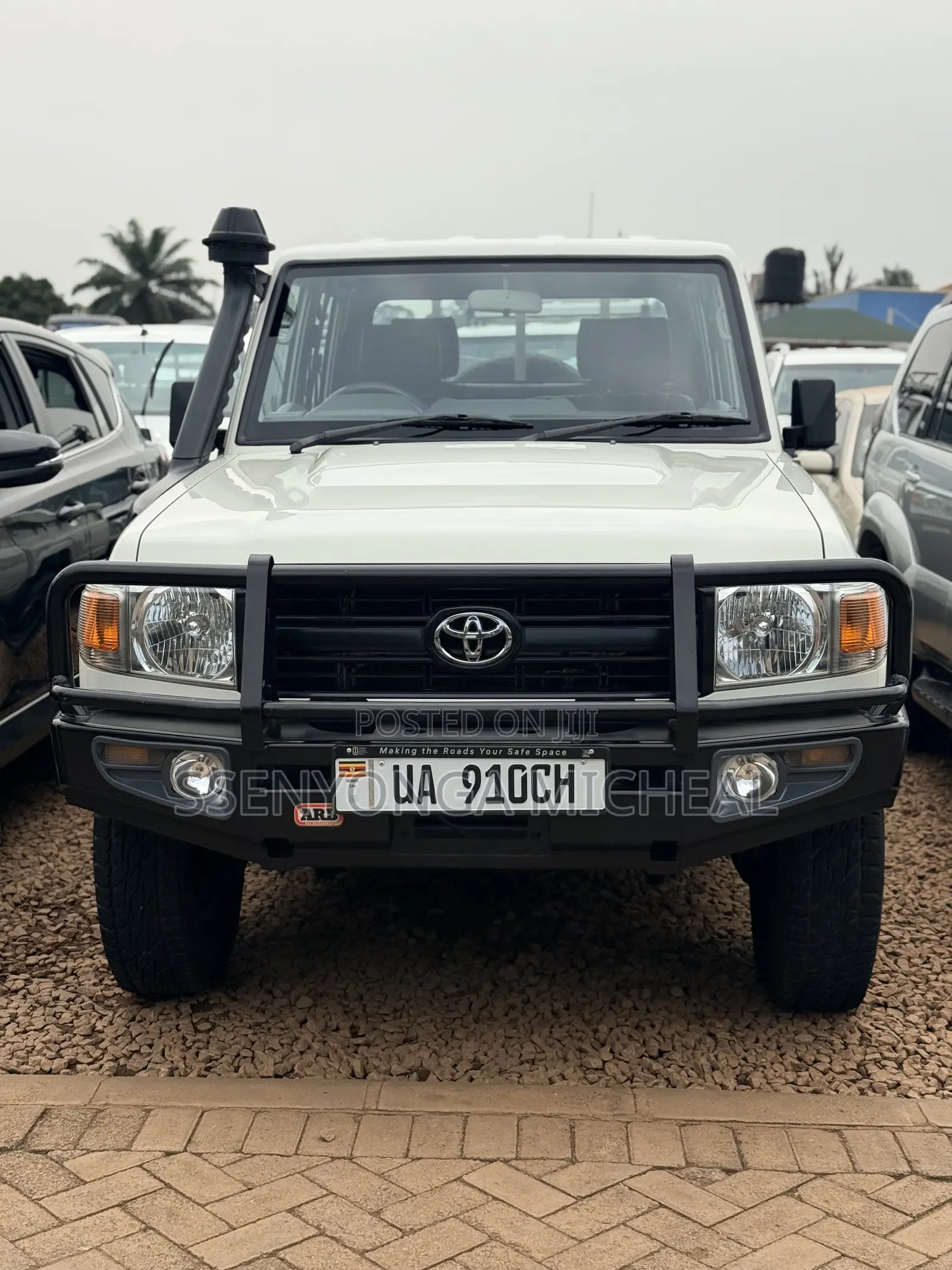 Toyota Land Cruiser 2017 White