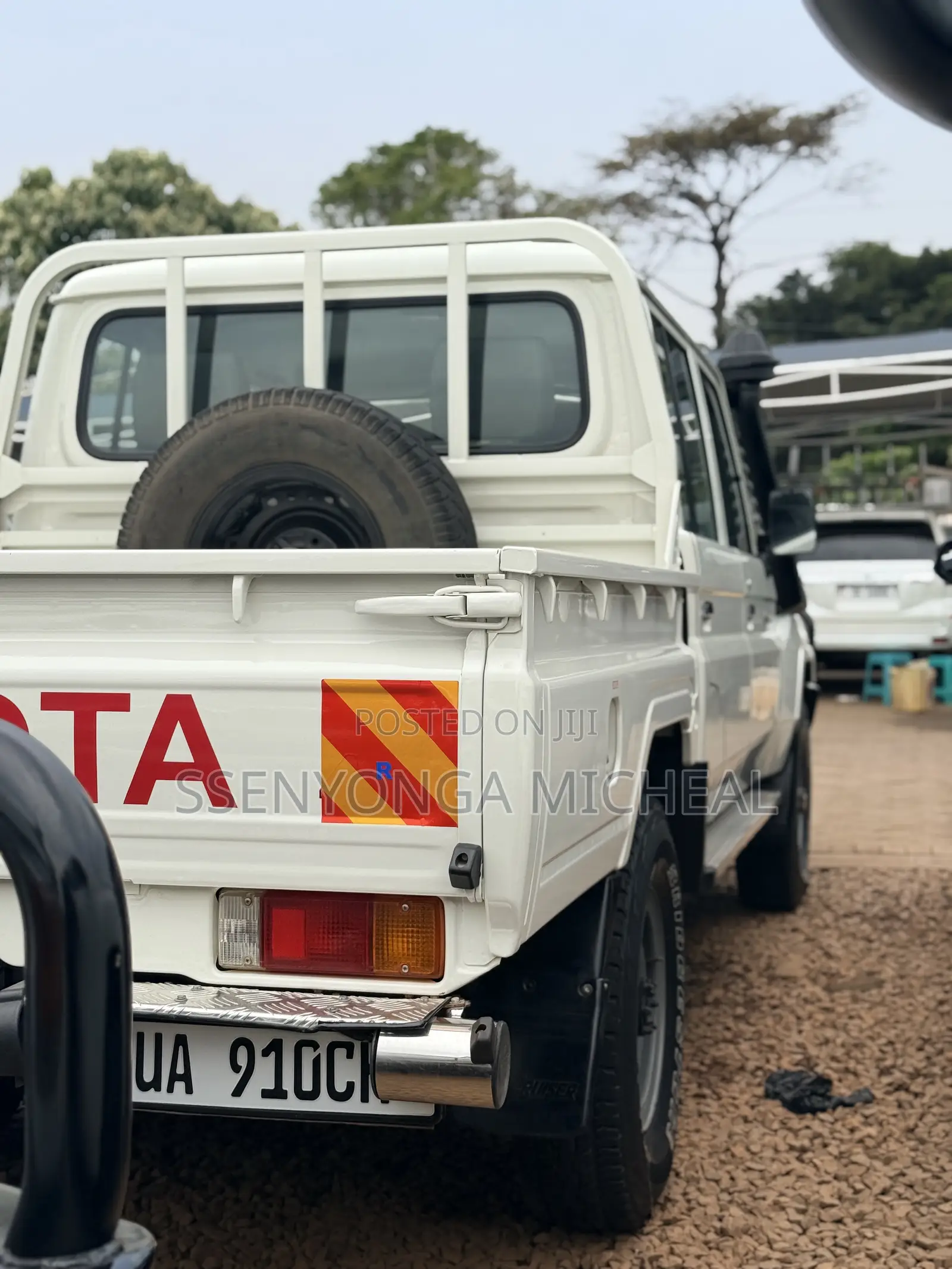 Toyota Land Cruiser 2017 White