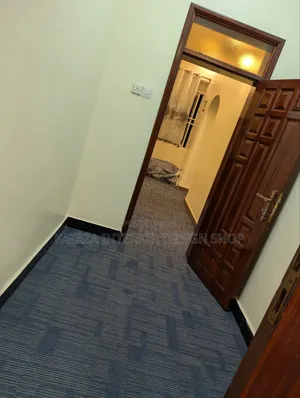 Luxury Woolen Tile Carpet