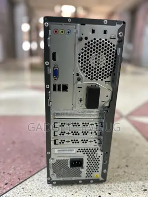 Desktop Computer Lenovo 8GB AMD Ryzen 3 HDD 500GB