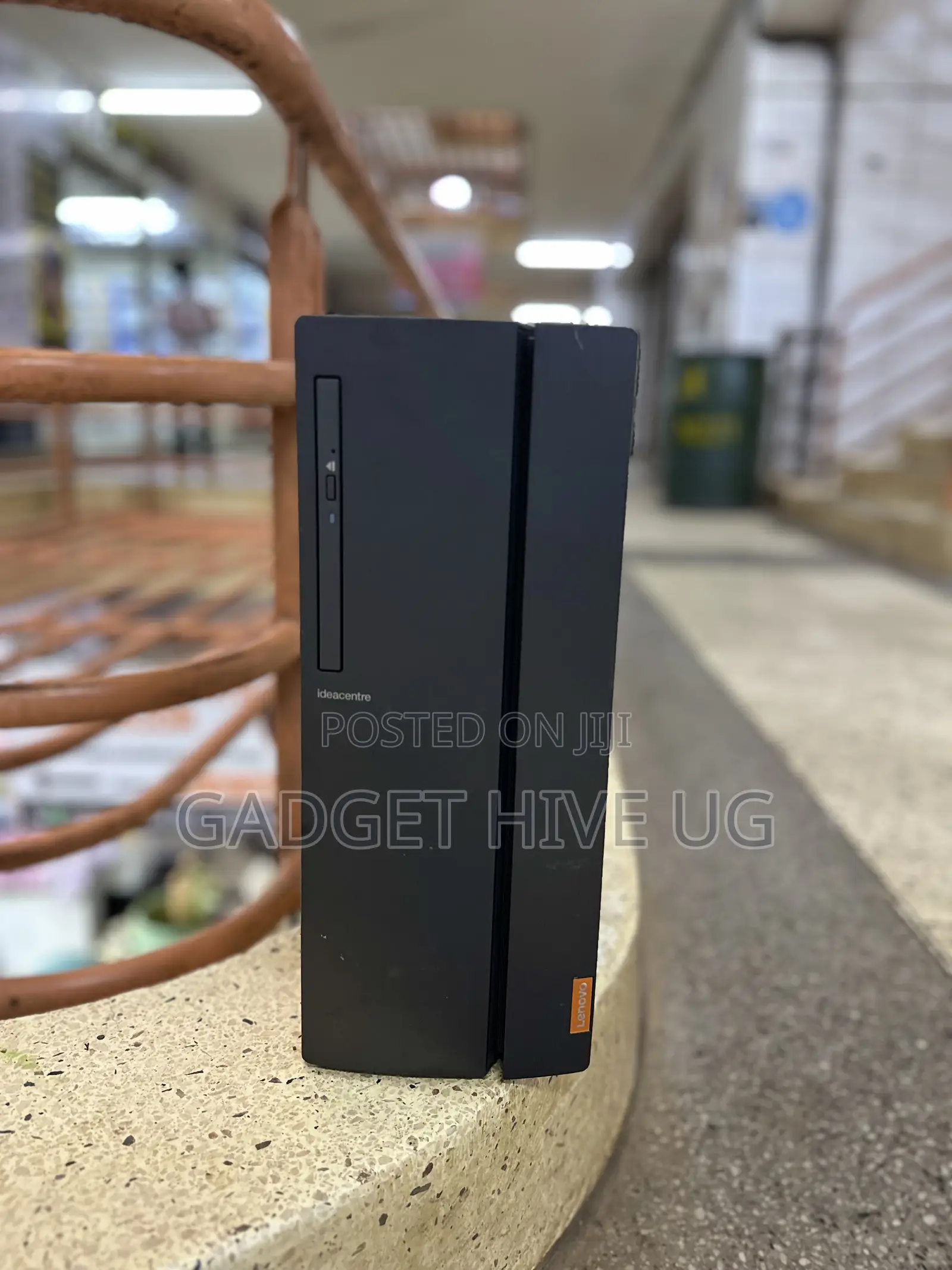 Desktop Computer Lenovo 8GB AMD Ryzen 3 HDD 500GB