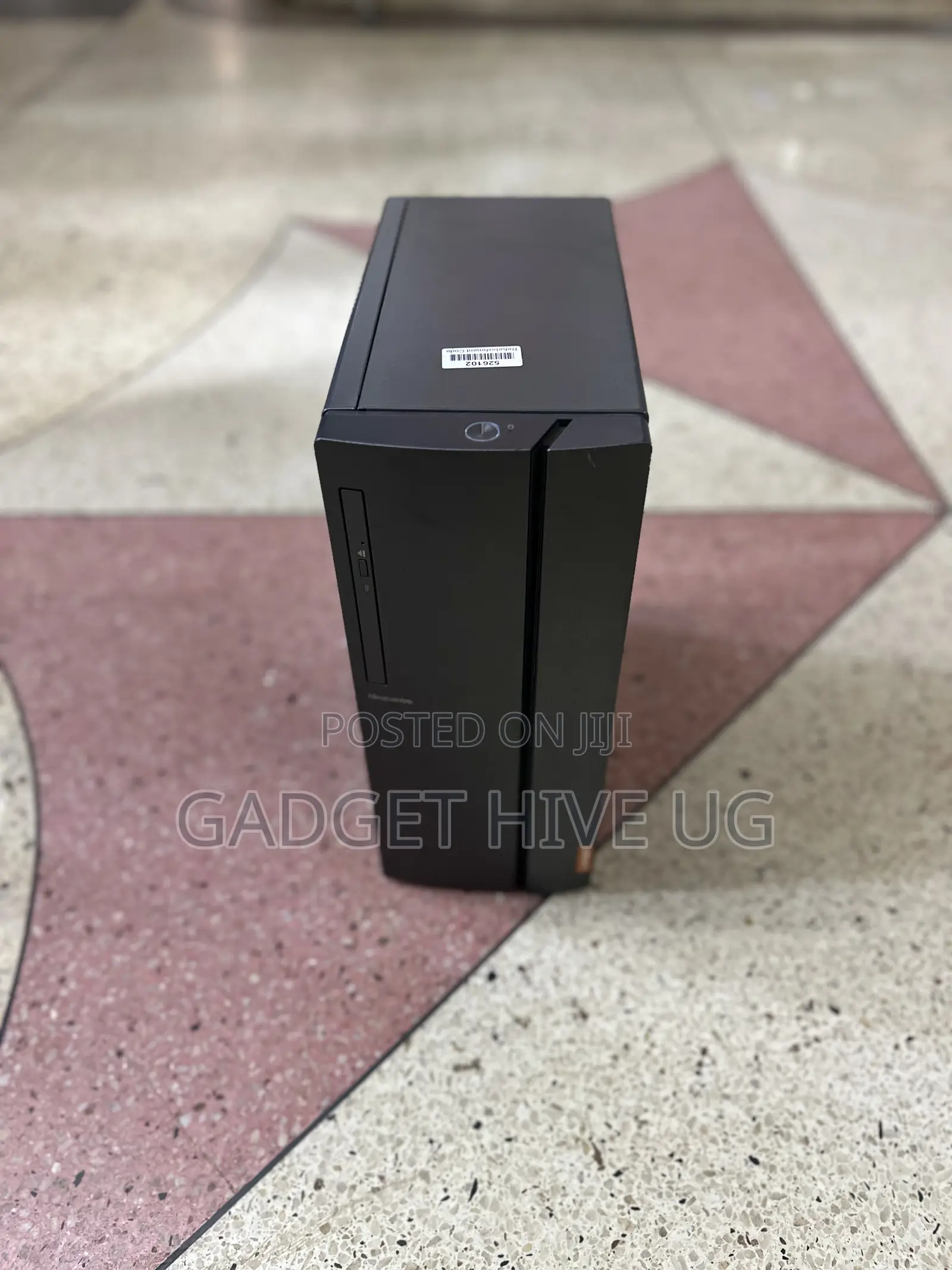 Desktop Computer Lenovo 8GB AMD Ryzen 3 HDD 500GB