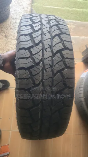 235/65r18 Deveture a/T