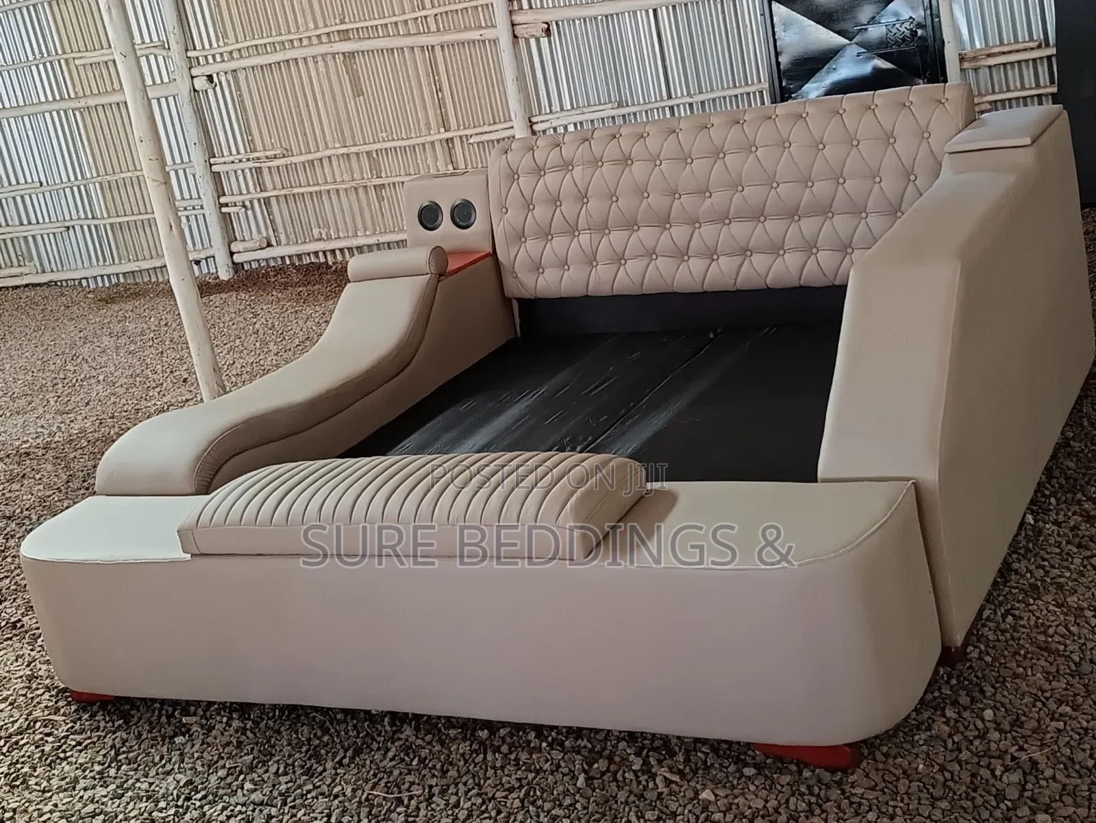 Sonde Modern Bed