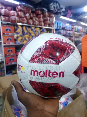 Molten Vantaggio Series Soccer Ball