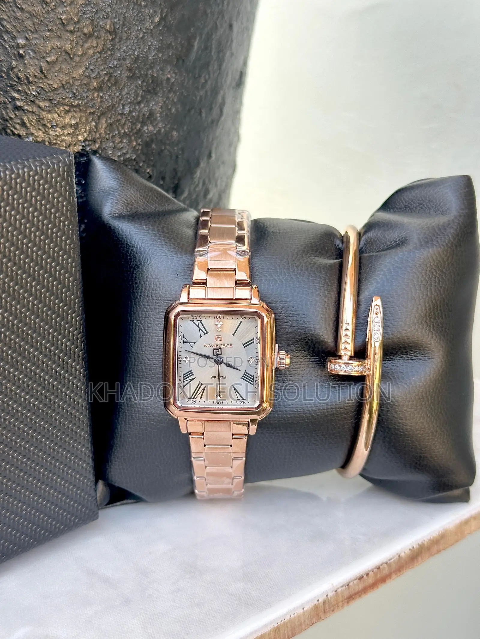 Pre Owned Ladies Naviforce Watch