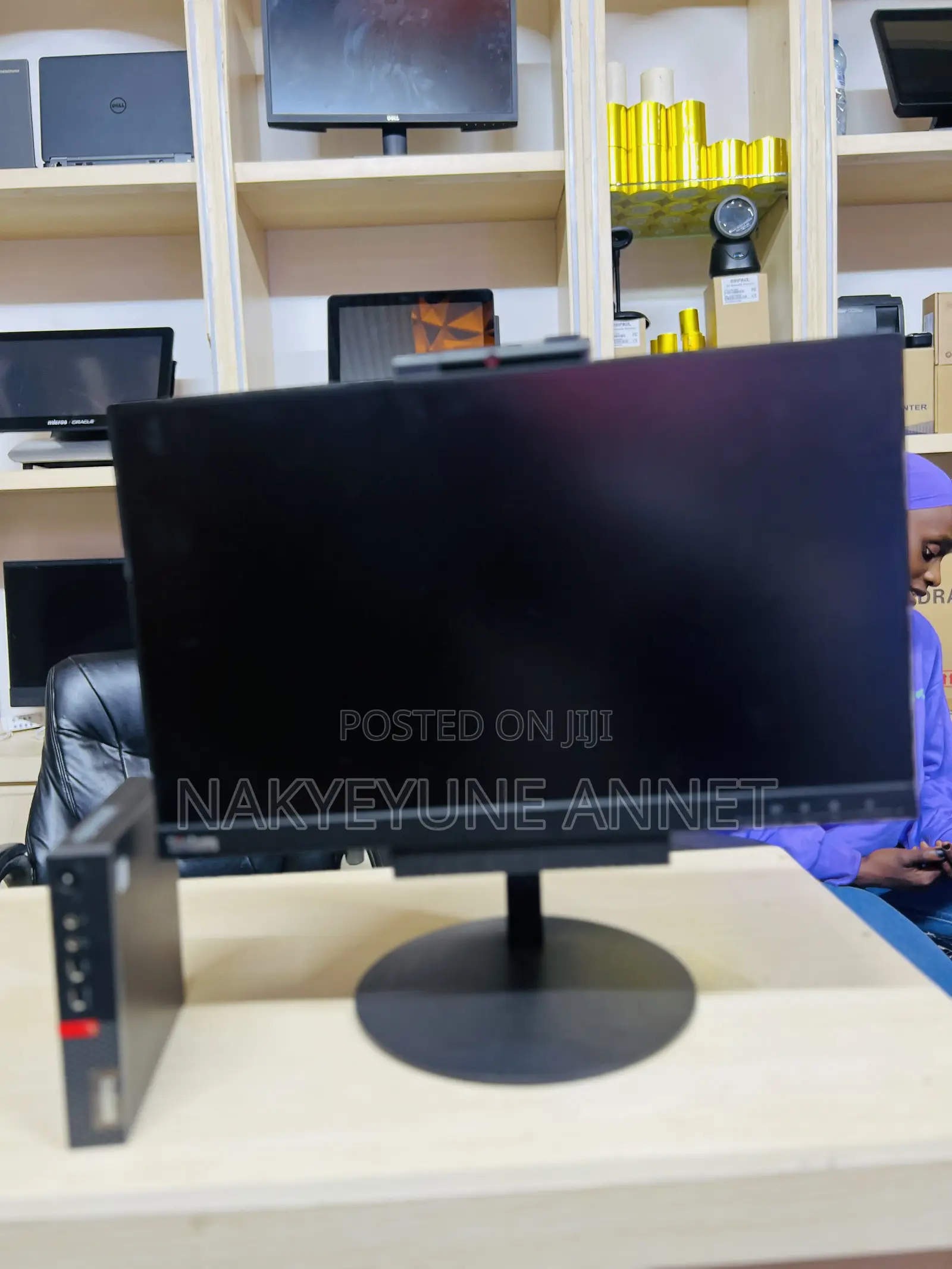 Desktop Computer Lenovo ThinkCentre M910 8GB Intel Core I5 SSD 256GB