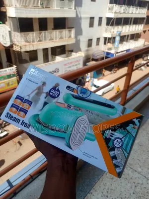 Portable Mini Travel Steam Iron.