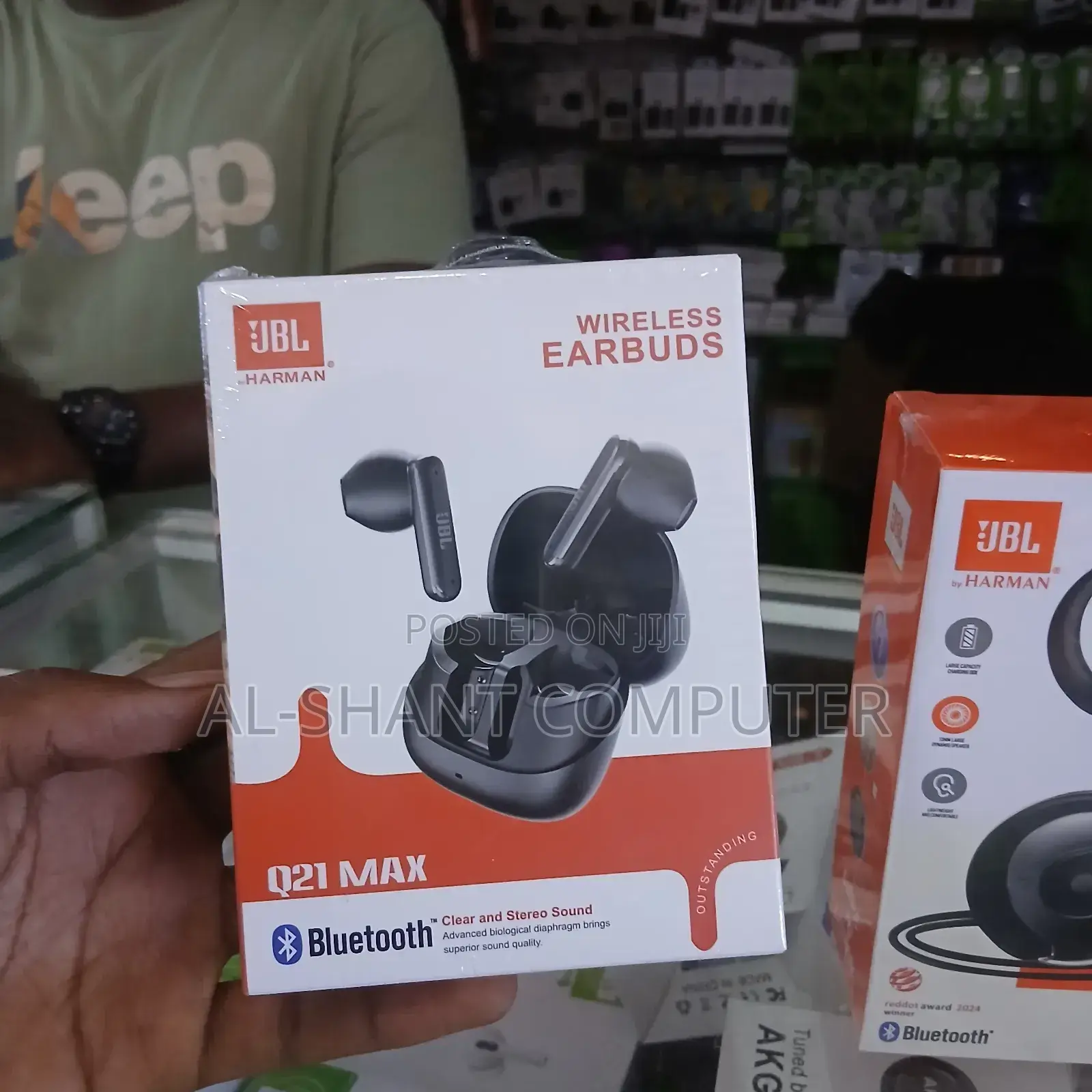 JBL Q21 Max Wireless Earphones