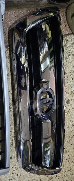 Hilux Surf 4runner 2003 - 2006 Grill ( Chrome)