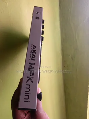 Akai Mpk Min Studio Keyboard Or Mid Controller