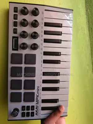 Akai Mpk Min Studio Keyboard Or Mid Controller