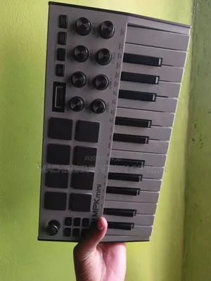 Akai Mpk Min Studio Keyboard Or Mid Controller