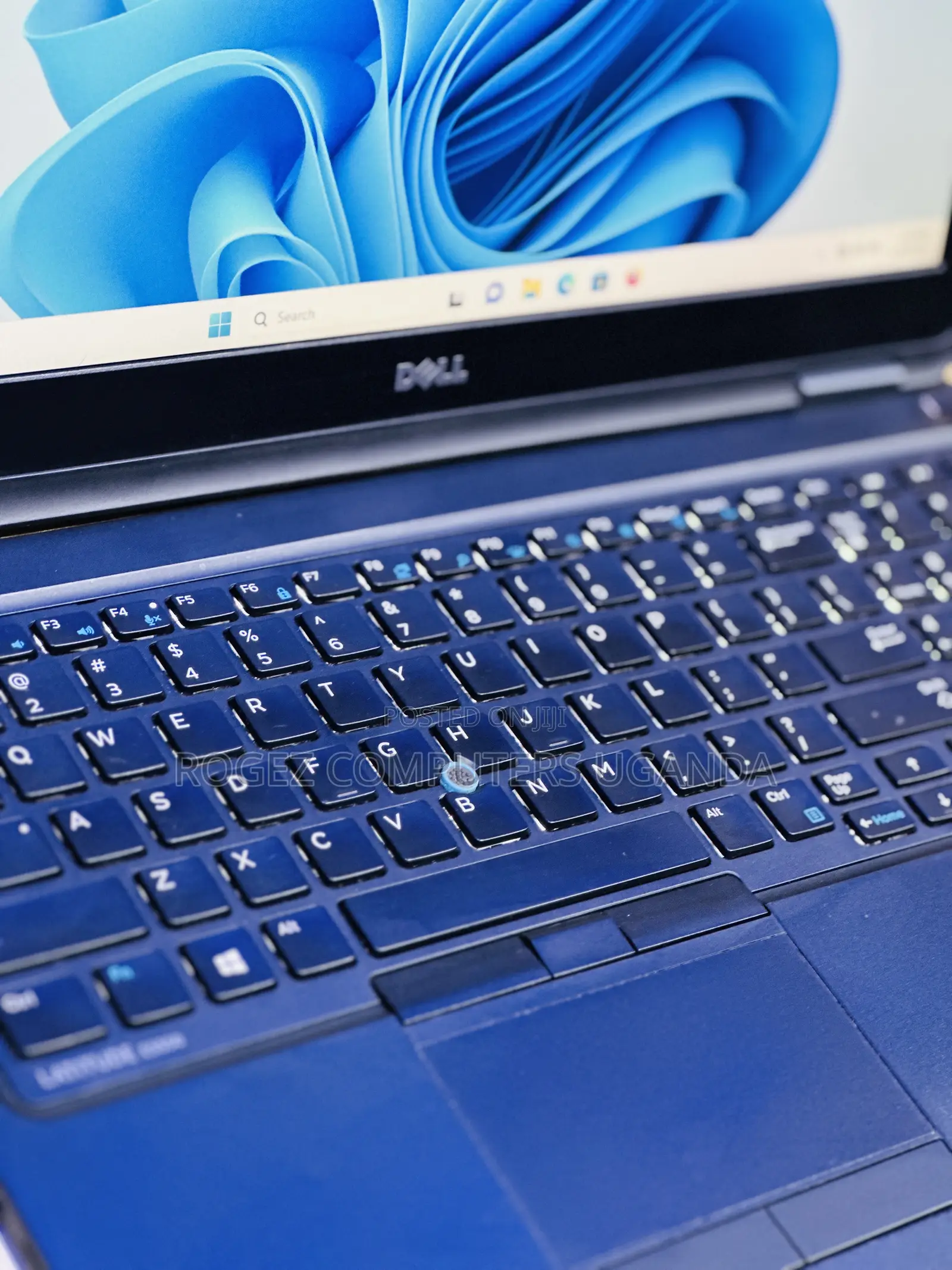 New Laptop Dell Latitude 15 3560 8GB Intel Core I7 SSD 256GB