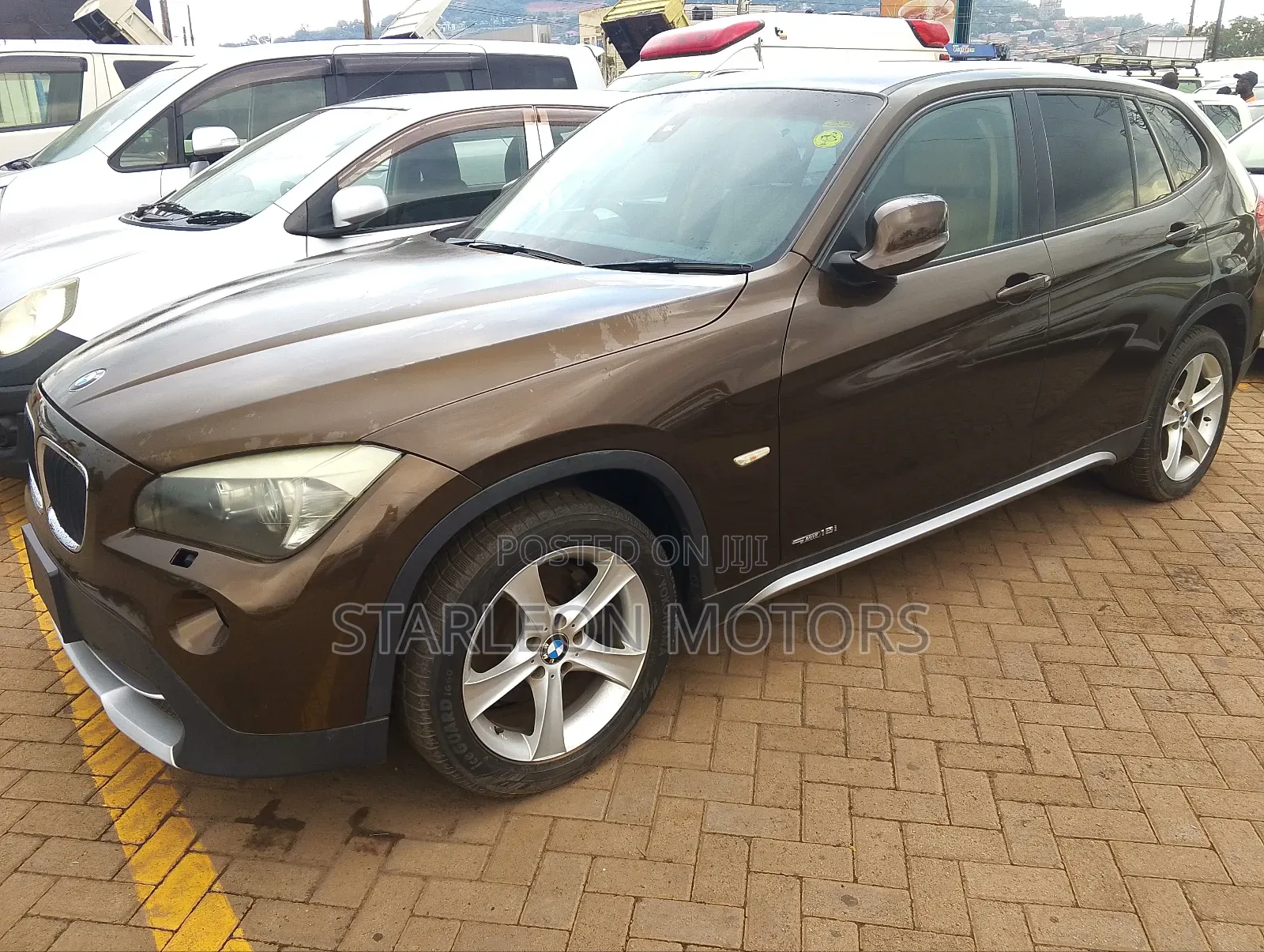 BMW X1 2011 Gold