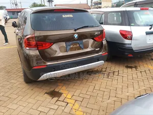 BMW X1 2011 Gold