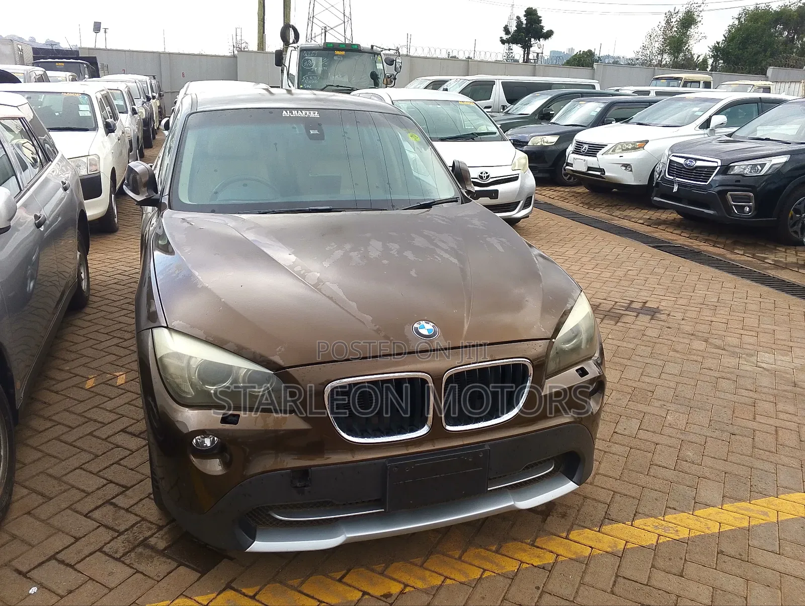 BMW X1 2011 Gold