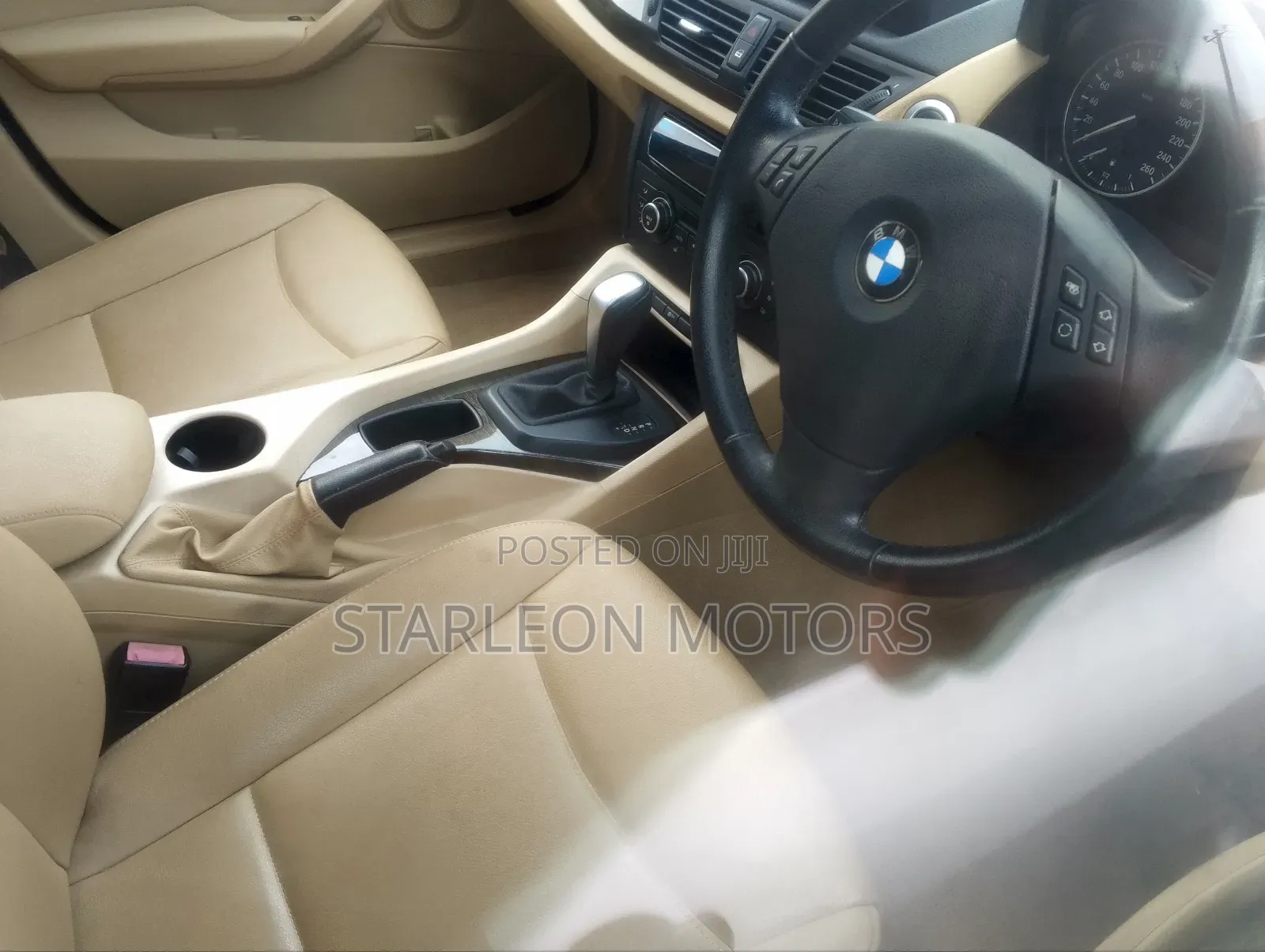 BMW X1 2011 Gold
