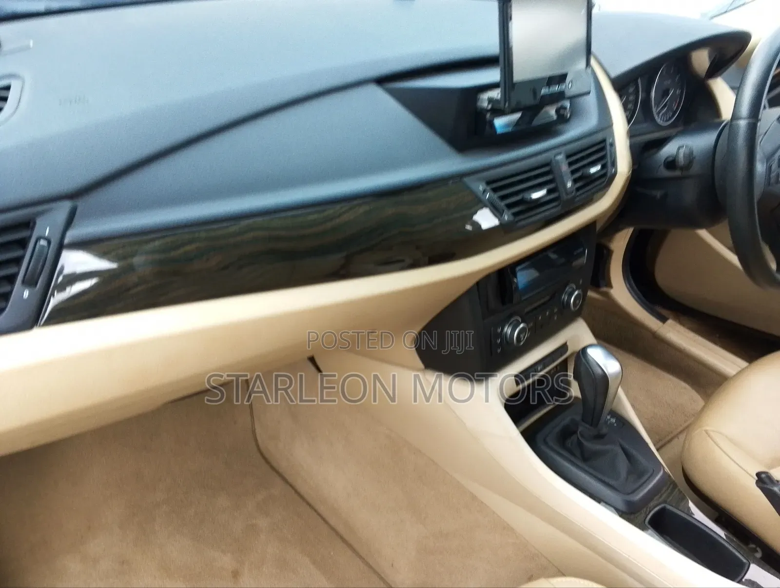 BMW X1 2011 Gold