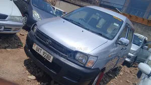 Toyota Noah 2002 Silver