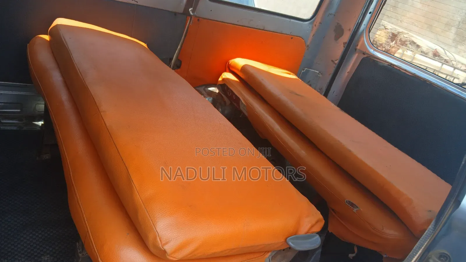 Toyota Noah 2002 Silver
