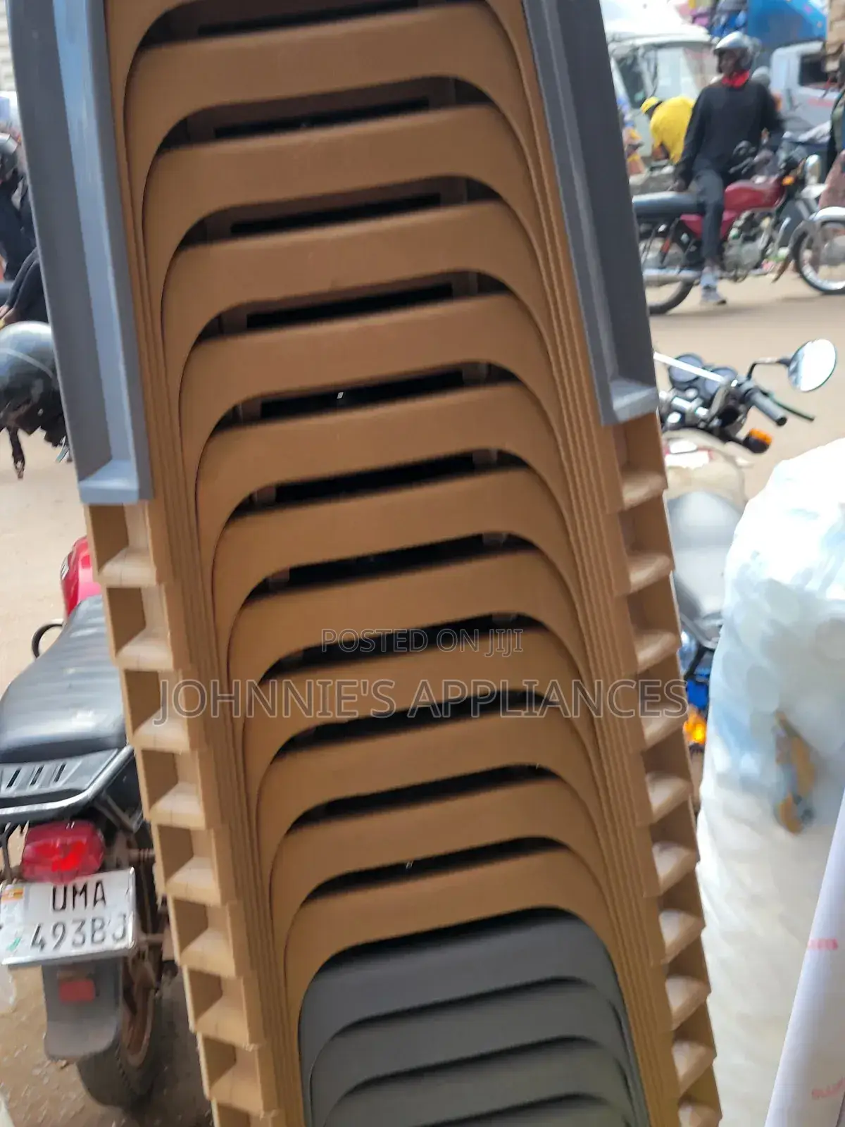 Nice Armless Chair in Different Colors