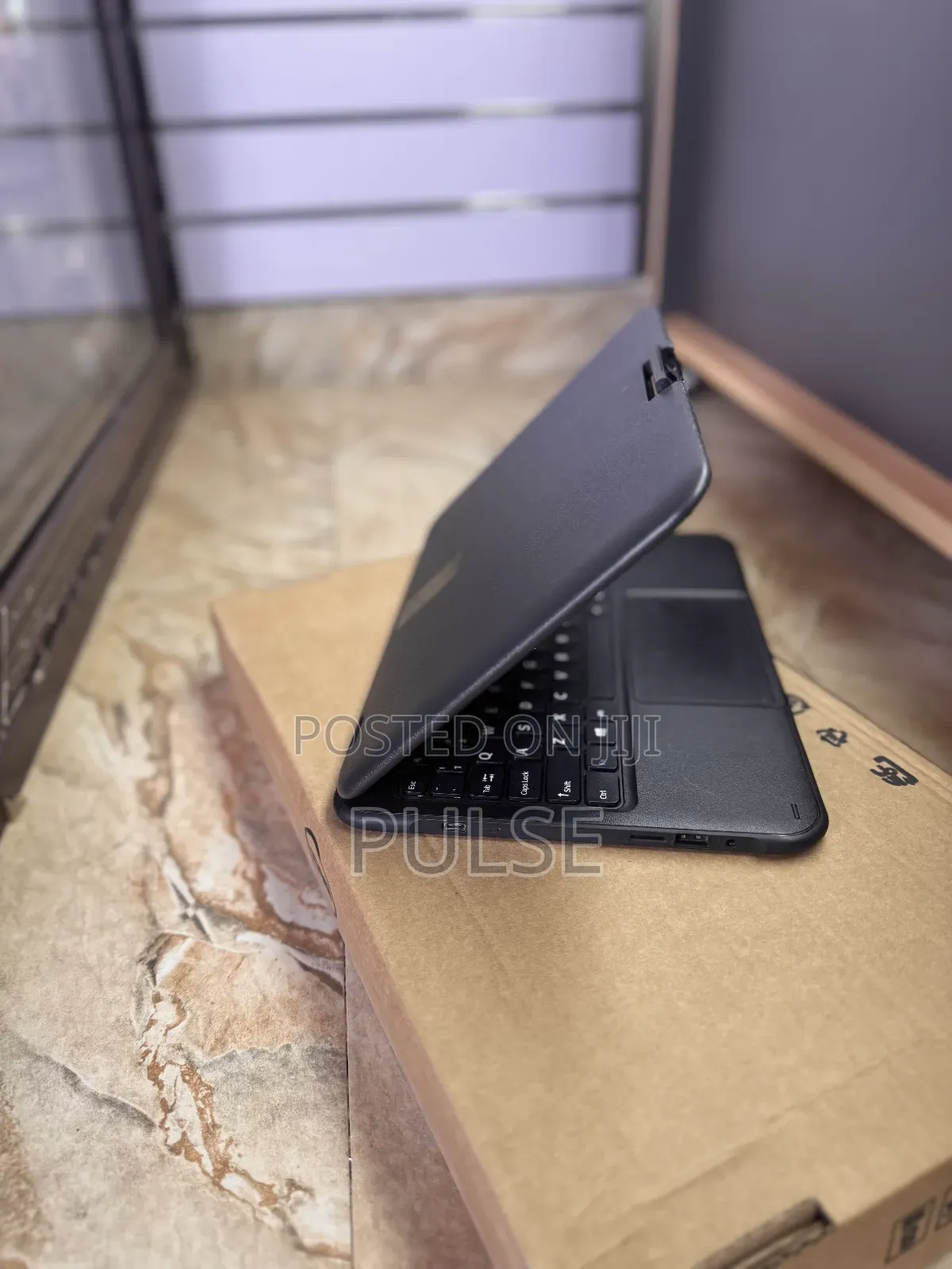 Laptop BAK Atlas 8GB Intel Celeron SSD 128GB