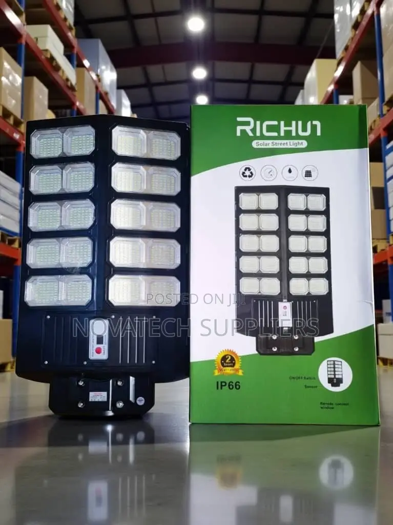 Weatherproof 1500w Richur Solar Outdoor Light
