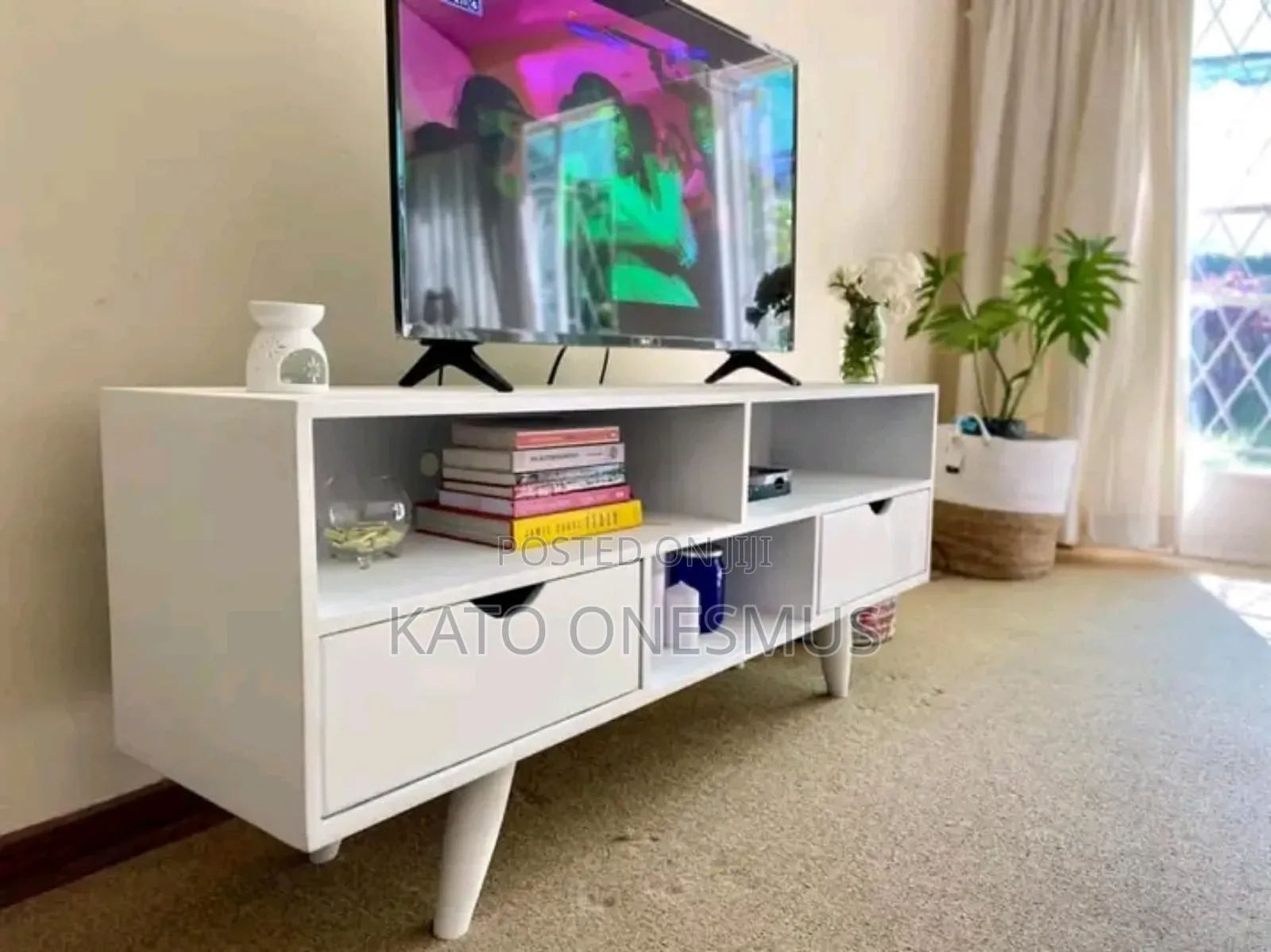 Universal Tv Stands