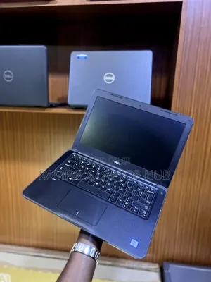 Laptop Dell Latitude 13 3380 8GB Intel Core I5 HDD 500GB