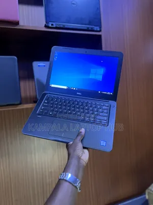 Laptop Dell Latitude 3380 8GB Intel Core I5 HDD+SSD 500GB