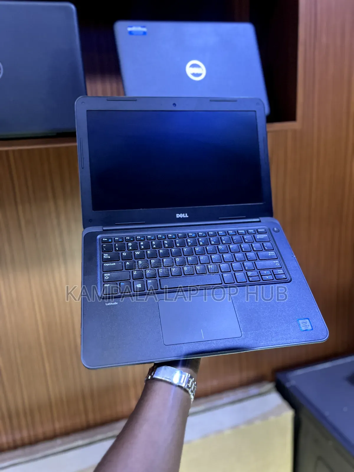 New Laptop Dell Latitude 3380 4GB Intel Core I5 HDD+SSD 500GB