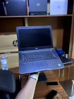 New Laptop Dell Latitude 3380 4GB Intel Core I5 HDD+SSD 500GB
