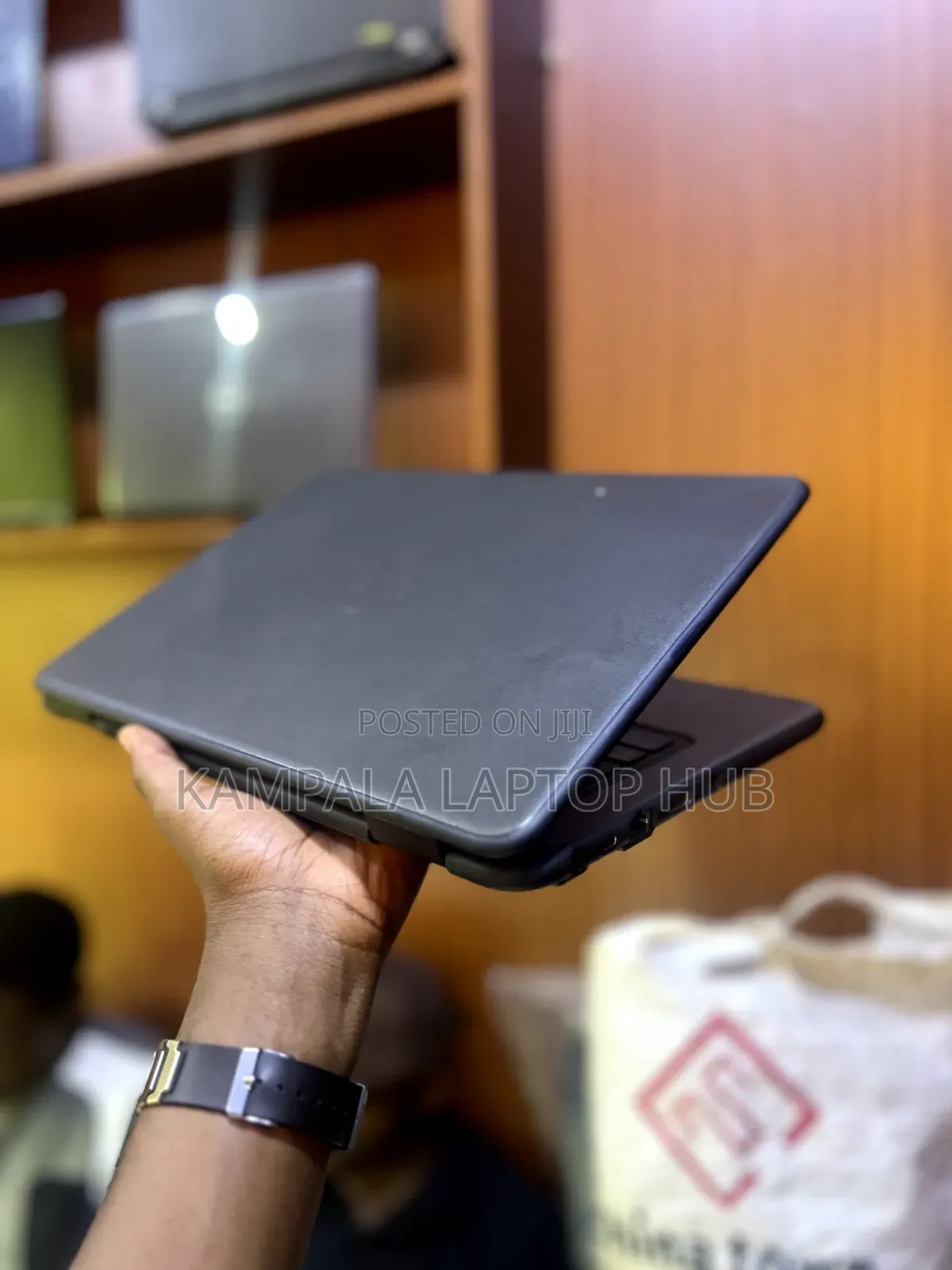 Laptop Dell Latitude 3310 4GB Intel Core I5 SSD 128GB