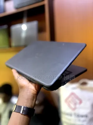 Laptop Dell Latitude 3310 4GB Intel Core I5 SSD 256GB