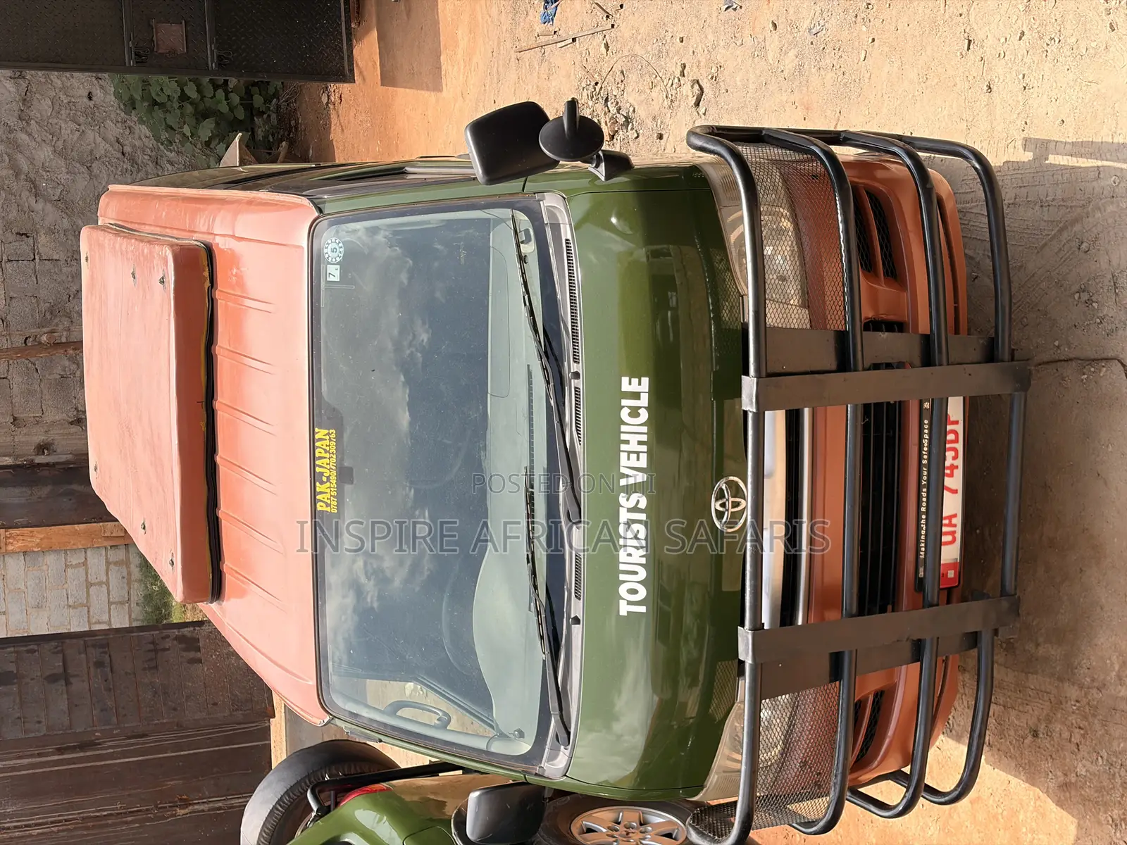 Toyota HiAce 2011 Green