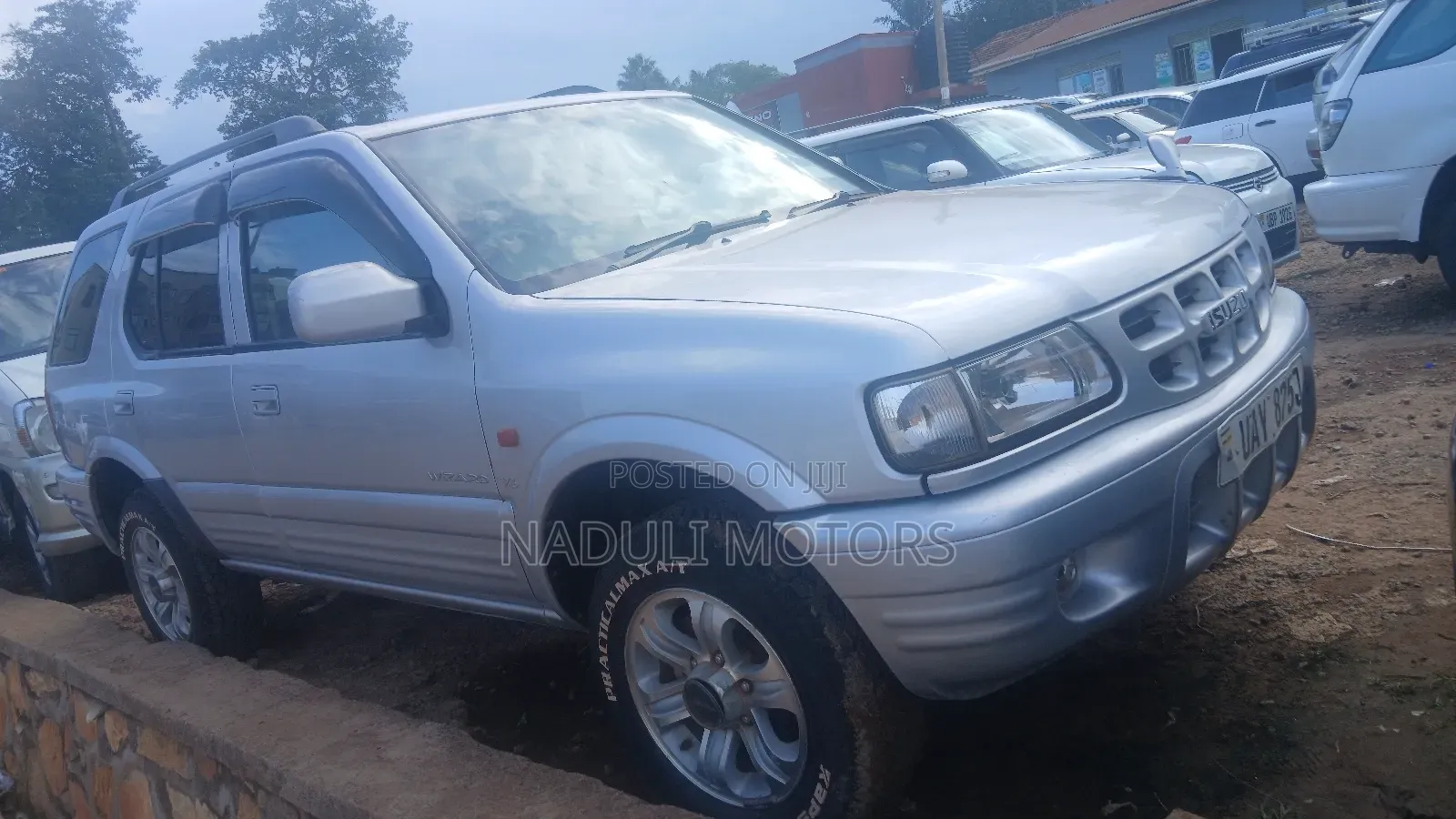 Isuzu Rodeo 2004 Silver